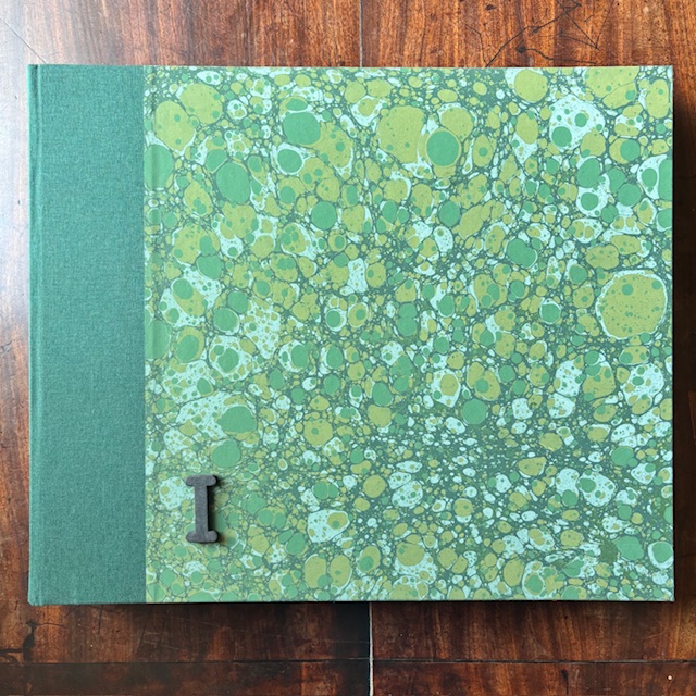 Extra-large Tisbury album - Image 10