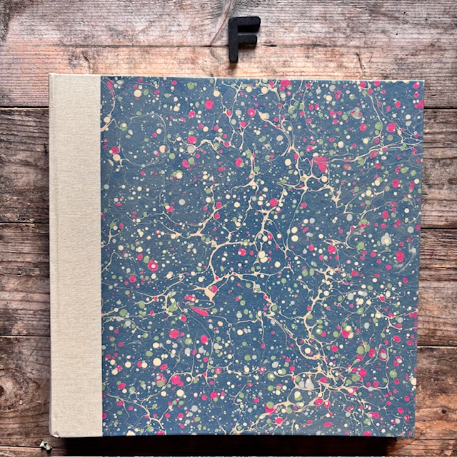 Medium Tisbury album - Image 7