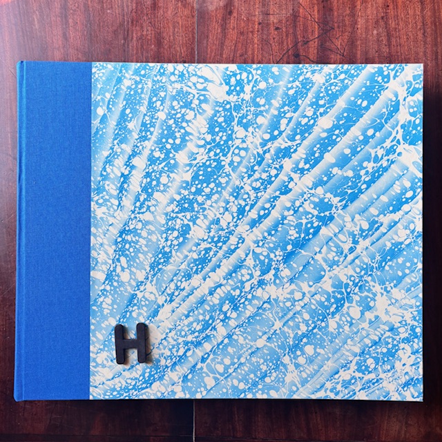 Extra-large Tisbury album - Image 9