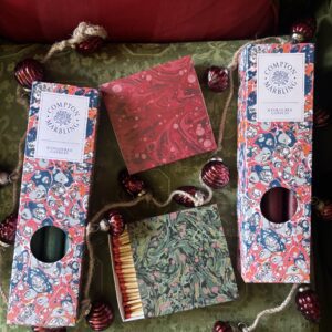 Red or Green Coloured Candles & matcbox set