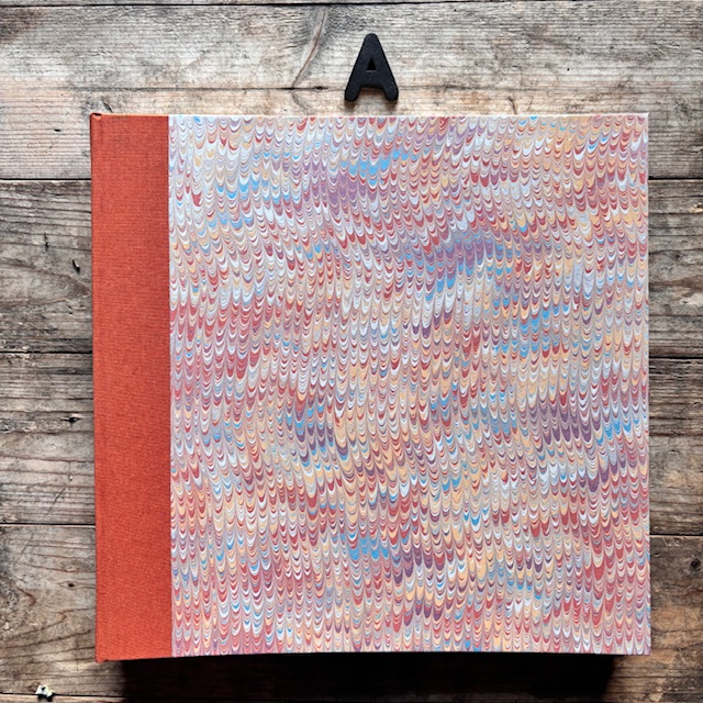 Medium Tisbury album - Image 2